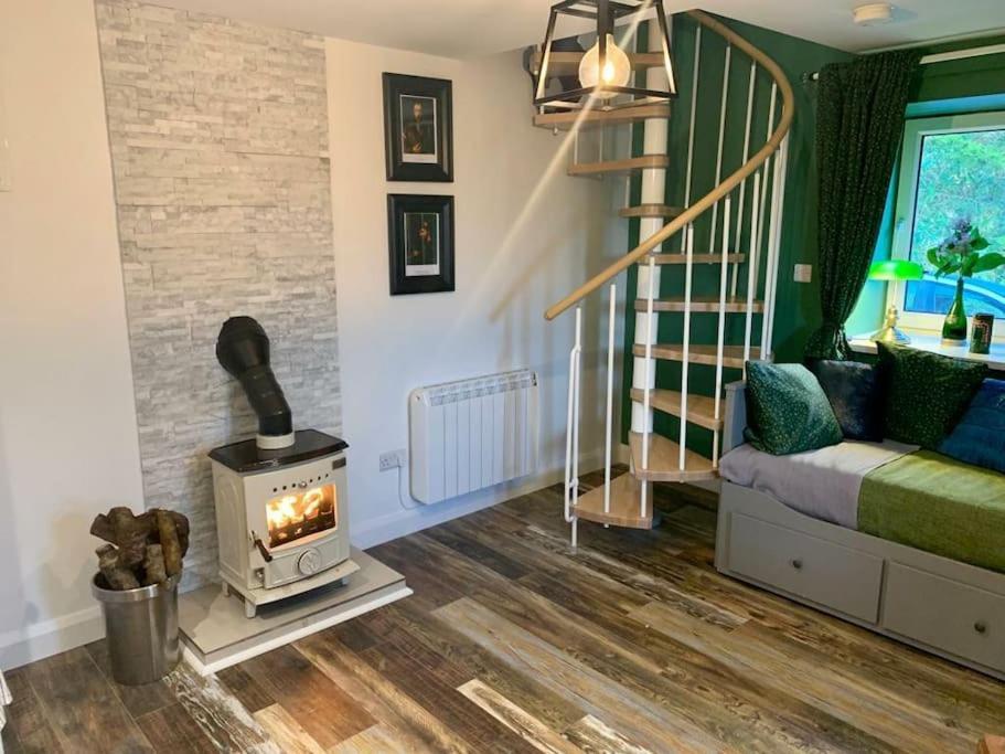 Unique Restored Barn With Stove * Killybegs